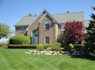 749 Dornoch Dr, Ann Arbor, MI