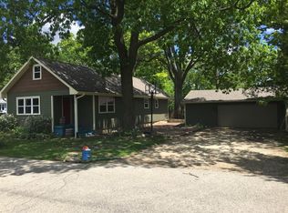 3013 Circle Dr, Burlington, WI 53105