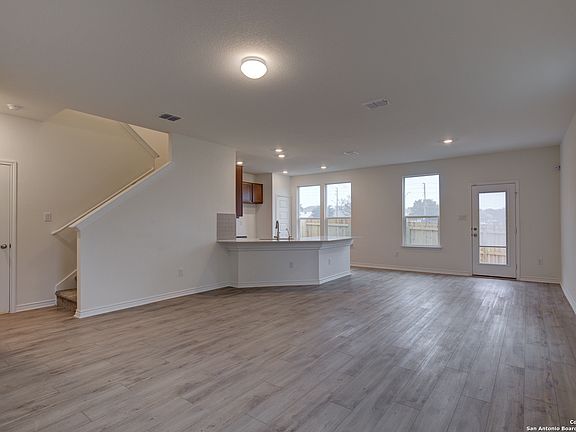3rd image of 10643 Military Drive West #34