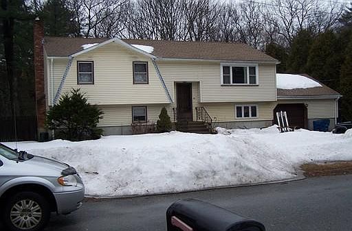 2nd image of 44 Michigan Rd