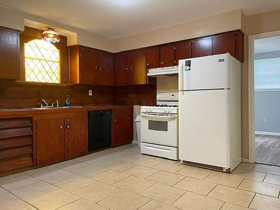 5th image of 9408 Palmetto St