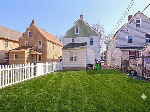 3rd image of 8700 Willard Ave Unit 2