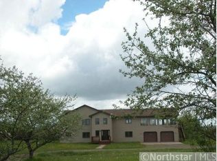 28025 Saint Croix Trl, Shafer, MN 55074