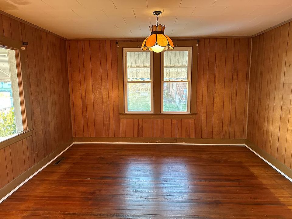 1057 Halifax Rd, Danville, VA 24540 Zillow