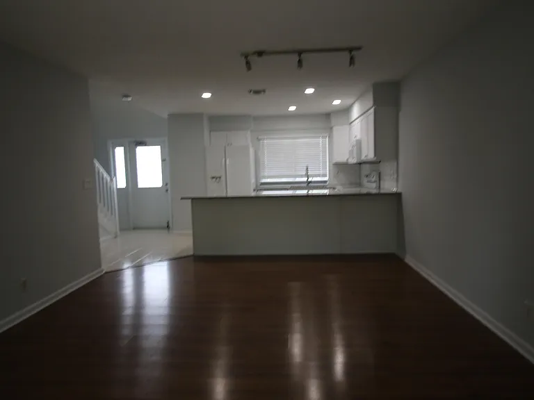 324 W Pine St #13 — Photo 3