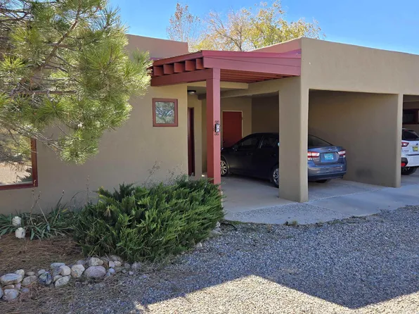 18 Comanche Rd Unit 6, El Prado, NM 87529