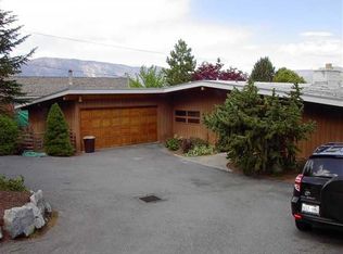 990 S Lakeshore Rd, Chelan, WA 98816