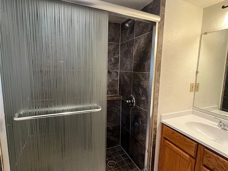 4964 Newport Cove Dr #B — Photo 12