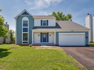 1294 Yorkshire Ln, Carol Stream, IL 60188