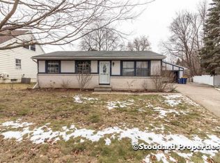 1130 N Hampton Dr NE, Grand Rapids, MI 49505