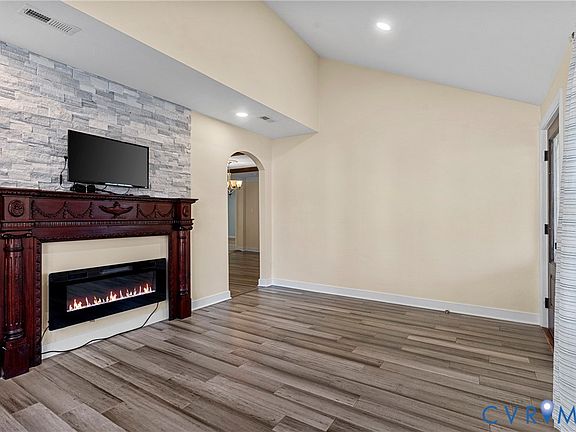 4th image of 8059 Varina Rd