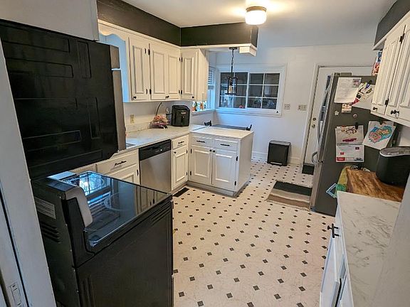 3rd image of 21834 Black Rock Ln #1
