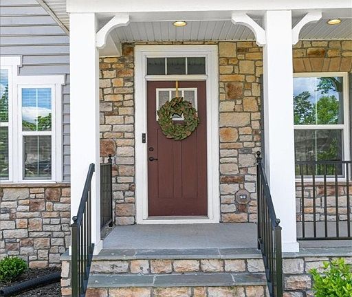 3rd image of 10430 Eagle Ct