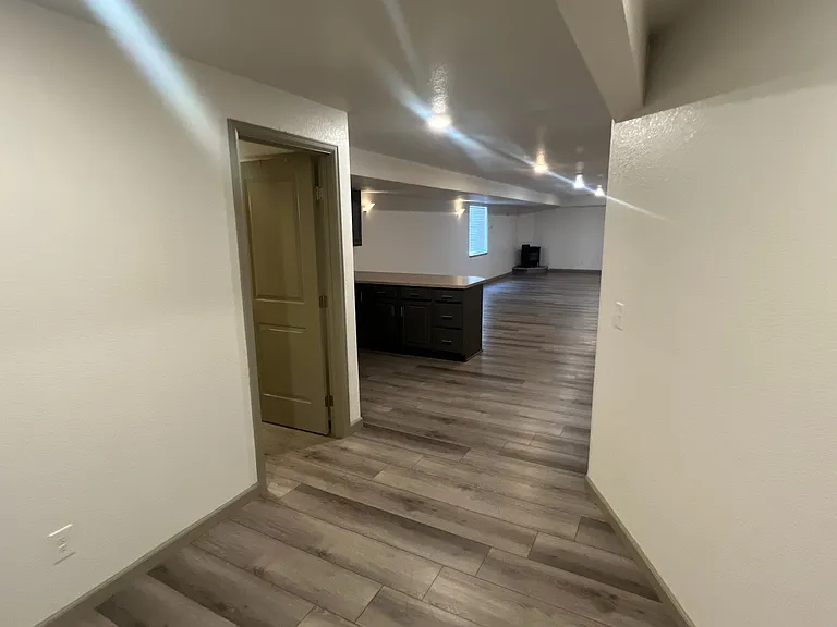 317 Victoria St — Photo 33