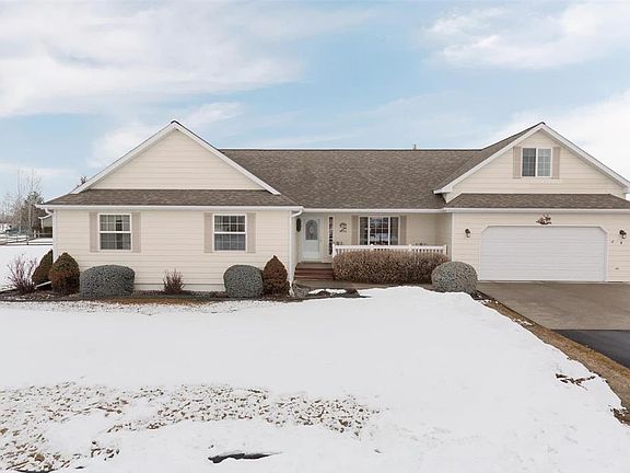 3rd image of 9 American Eagle Dr