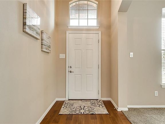 4th image of 1398 Patch Grove Dr