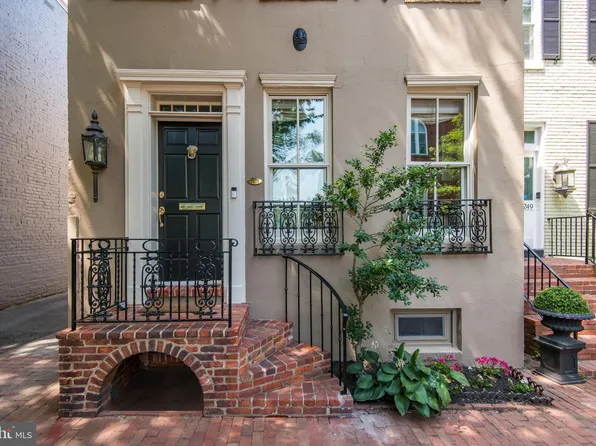 3253 P St NW, Washington, DC 20007