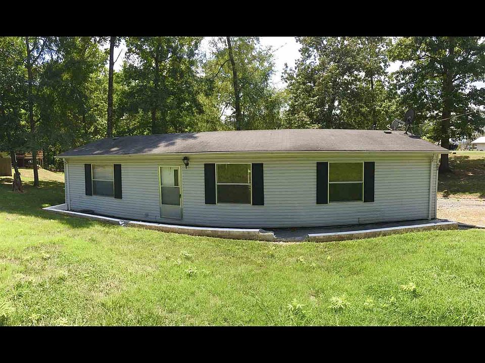 1st image of 900 Black Alder Ln