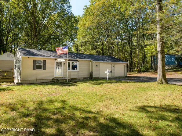 9081 Sherwood Dr, Kunkletown, PA 18058