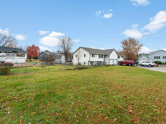 2nd image of 2891 Hillvale Ct