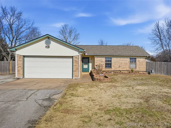 10611 E 112th Pl N, Owasso, OK 74055
