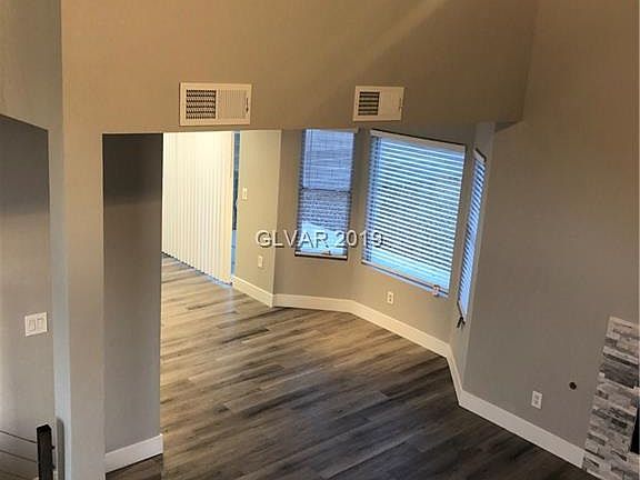4th image of 1425 Canyon Rose Way