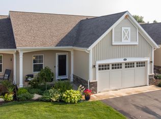 867 S Center Park Dr #19, Byron Center, MI 49315