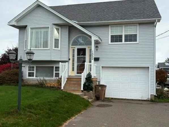 1852 Manawagonish Rd, Saint John, NB E2M 3Y5