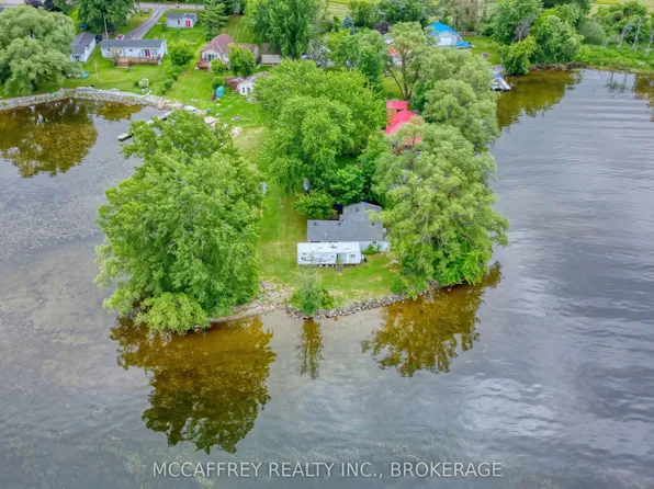 94 Willow Point Ln, Greater Napanee, ON K7R 3K7