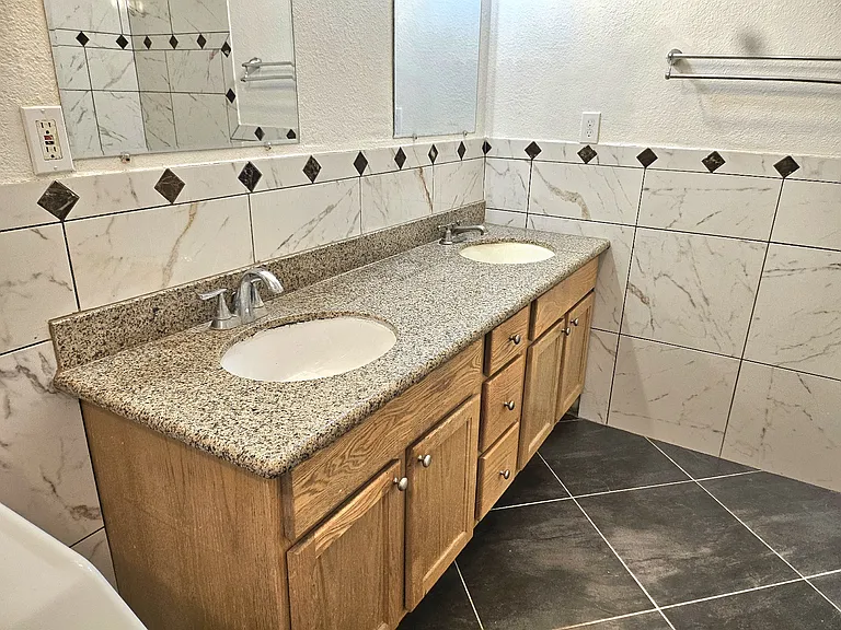 4003 E Moreland St #2 — Photo 14