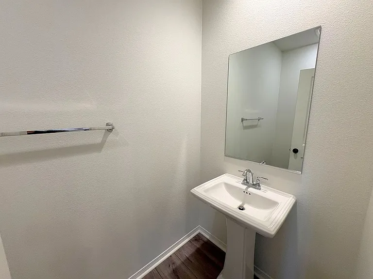 2848 E Berry Loop Privado #63 — Photo 6
