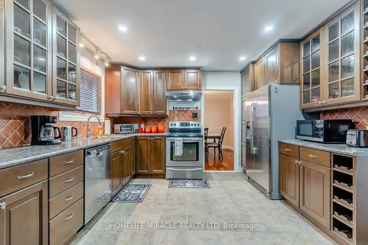 3 bed, $3,100 — Photo 3