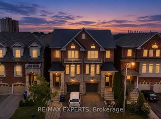 38 Betty Nagle St, Toronto, ON M9M 0E2