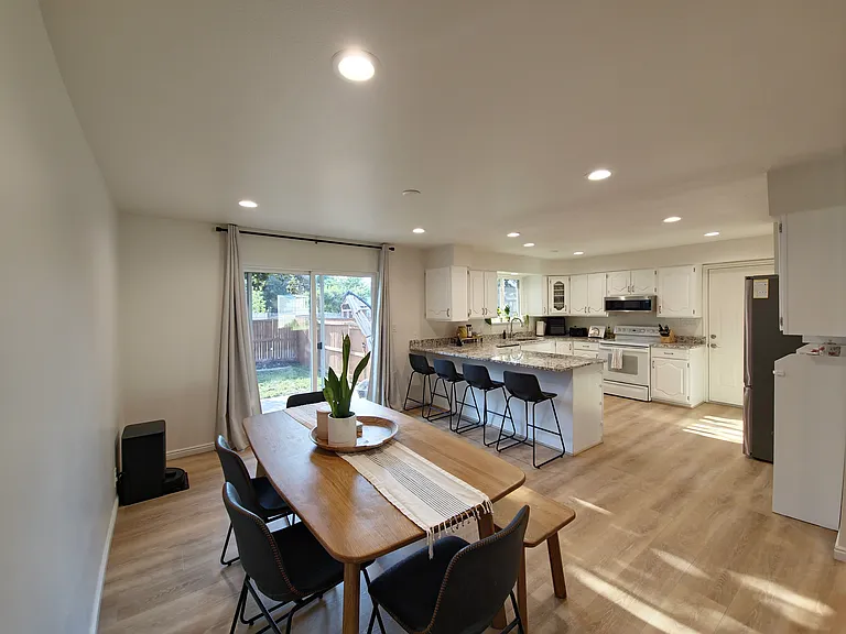 1320 N 600 W — Photo 4