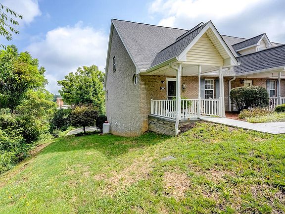 3rd image of 201 Milton Ct #201