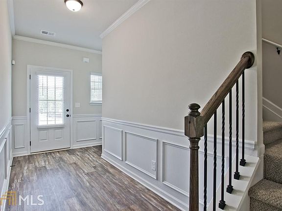 5th image of 135 Magnaview Dr