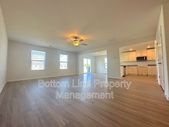 3rd image of 187 Kenyon Dr