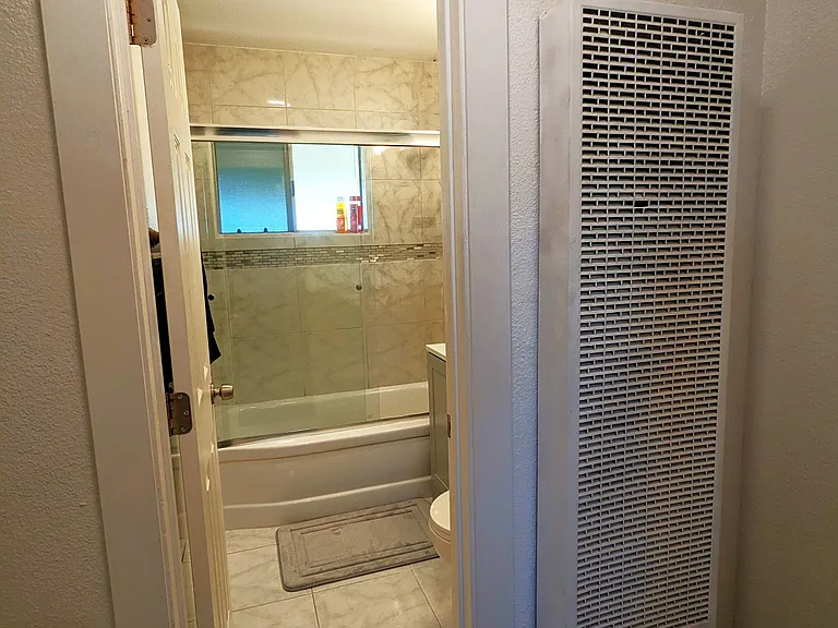 4220 Clairemont Dr #2 — Photo 23