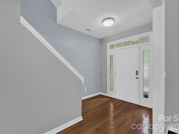 5th image of 13532 Swinton Rd