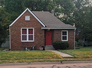 909 W Main St, Collinsville, IL 62234