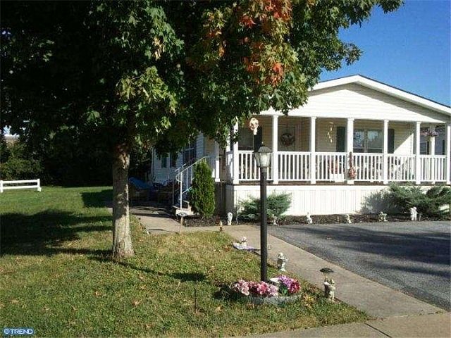 1st image of 216 Horseshoe Dr