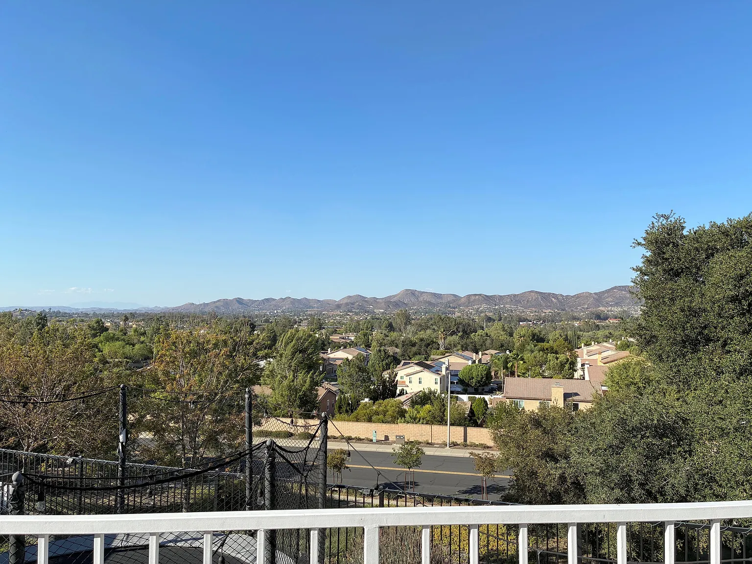 3 bed, 1805 sqft, $3,100 — Photo 3