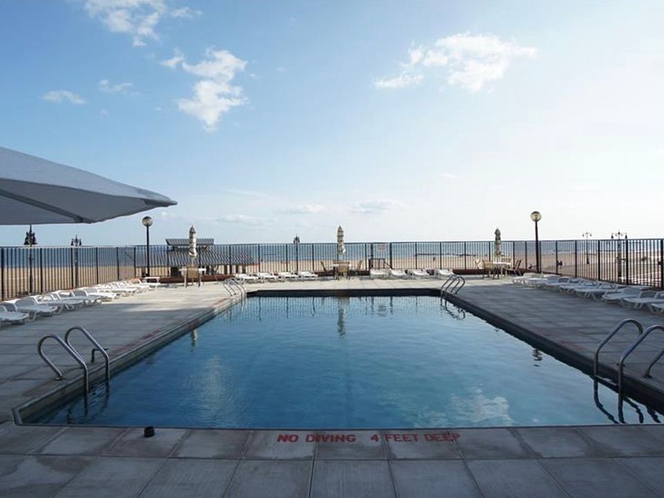 1st image of 3111 Ocean Pkwy APT 4G