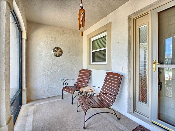 5th image of 2065 Palo Alto Ave