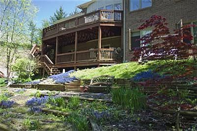 2nd image of 3388 Pavilion Ln