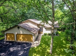9414 Birch Ln, Lakeville, MN 55044