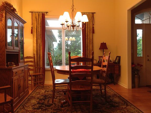 4th image of 26045 N Laurel Ct