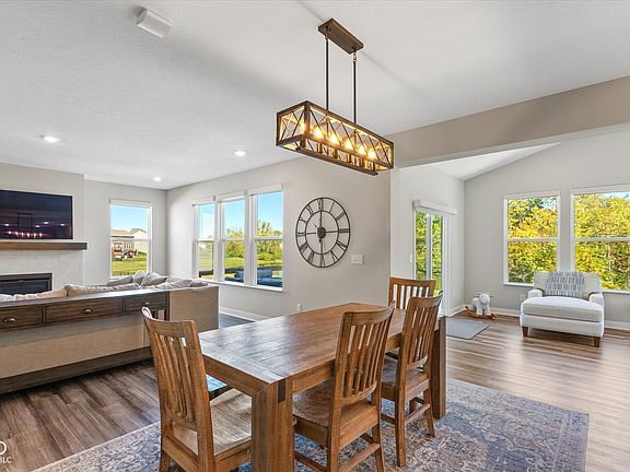 4th image of 4663 Rocky Hollow Dr