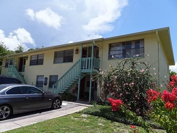 1st image of 1463 Drew St #A