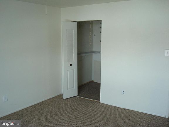 4th image of 6926 Hilltop Dr #150